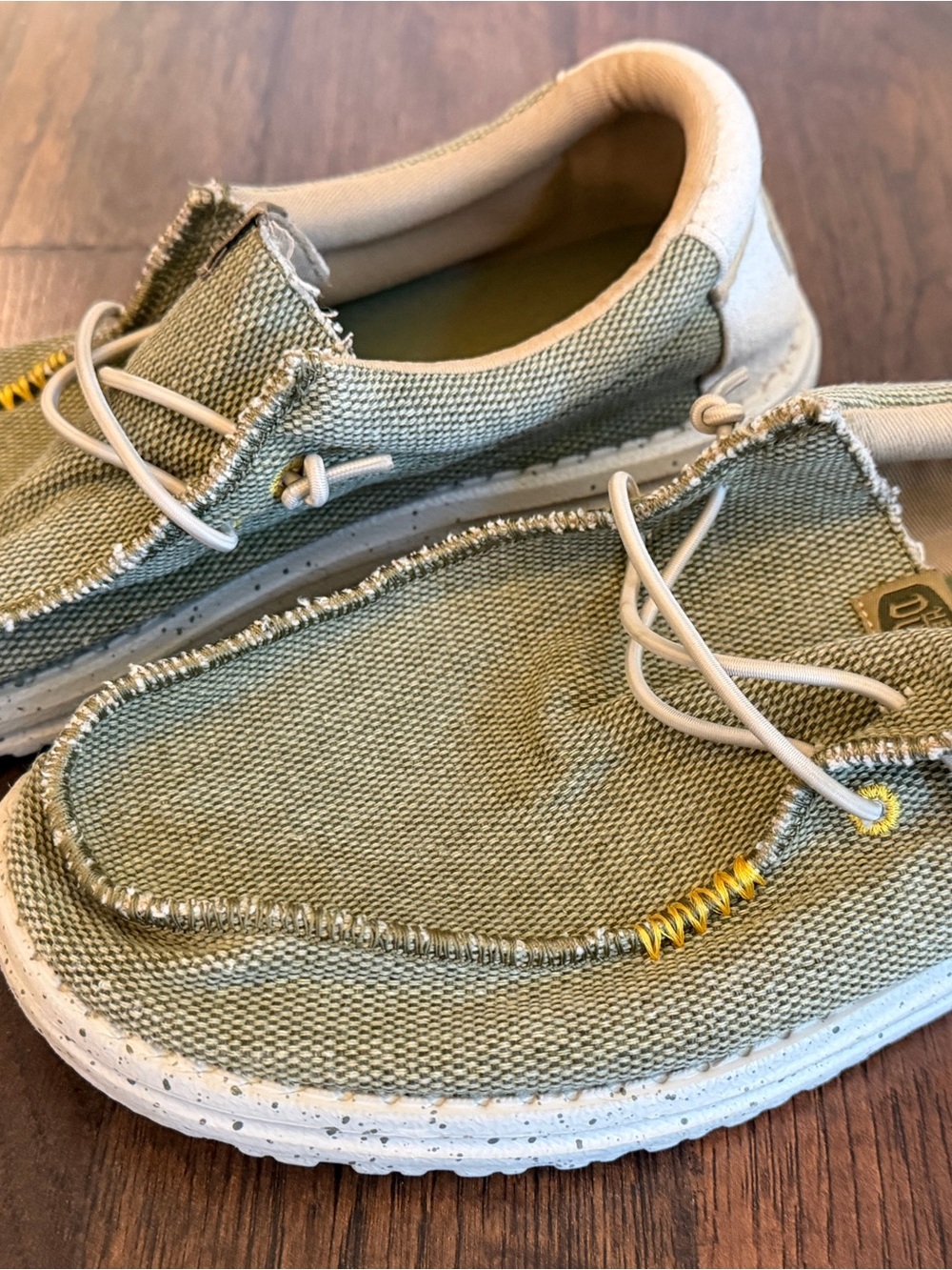 HEYDUDE Wally Coastline Jute Men’s 9 Olive Green Slip-On Loafers Shoes